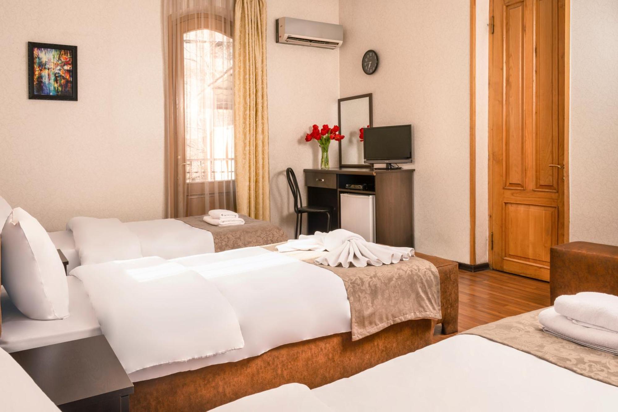 Valeria Hotel Tbilisi Ngoại thất bức ảnh