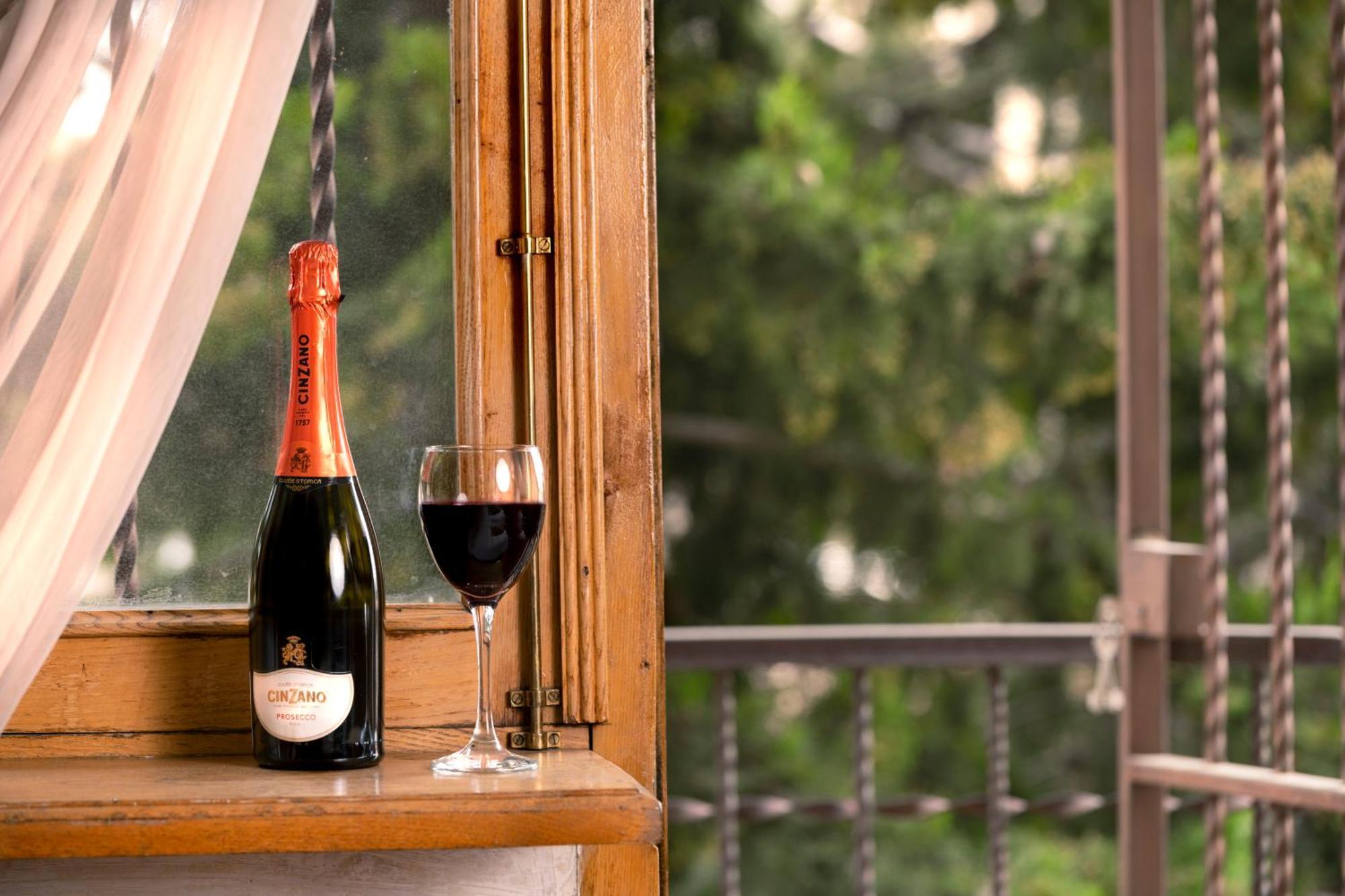 Valeria Hotel Tbilisi Ngoại thất bức ảnh